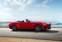 Ford Mustang convertible del 2025, el icónico y querido modelo americano